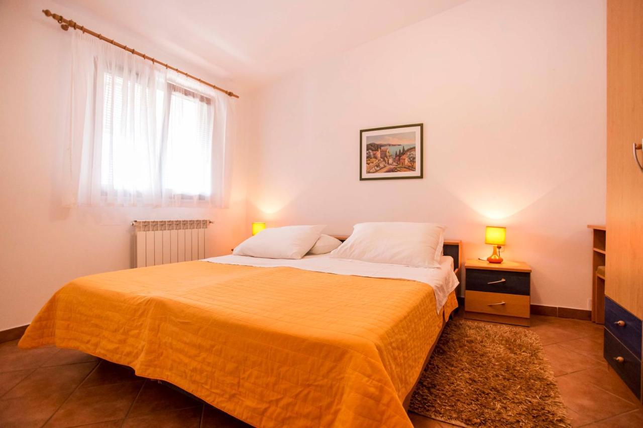 Apartments Romano Rovigno Esterno foto