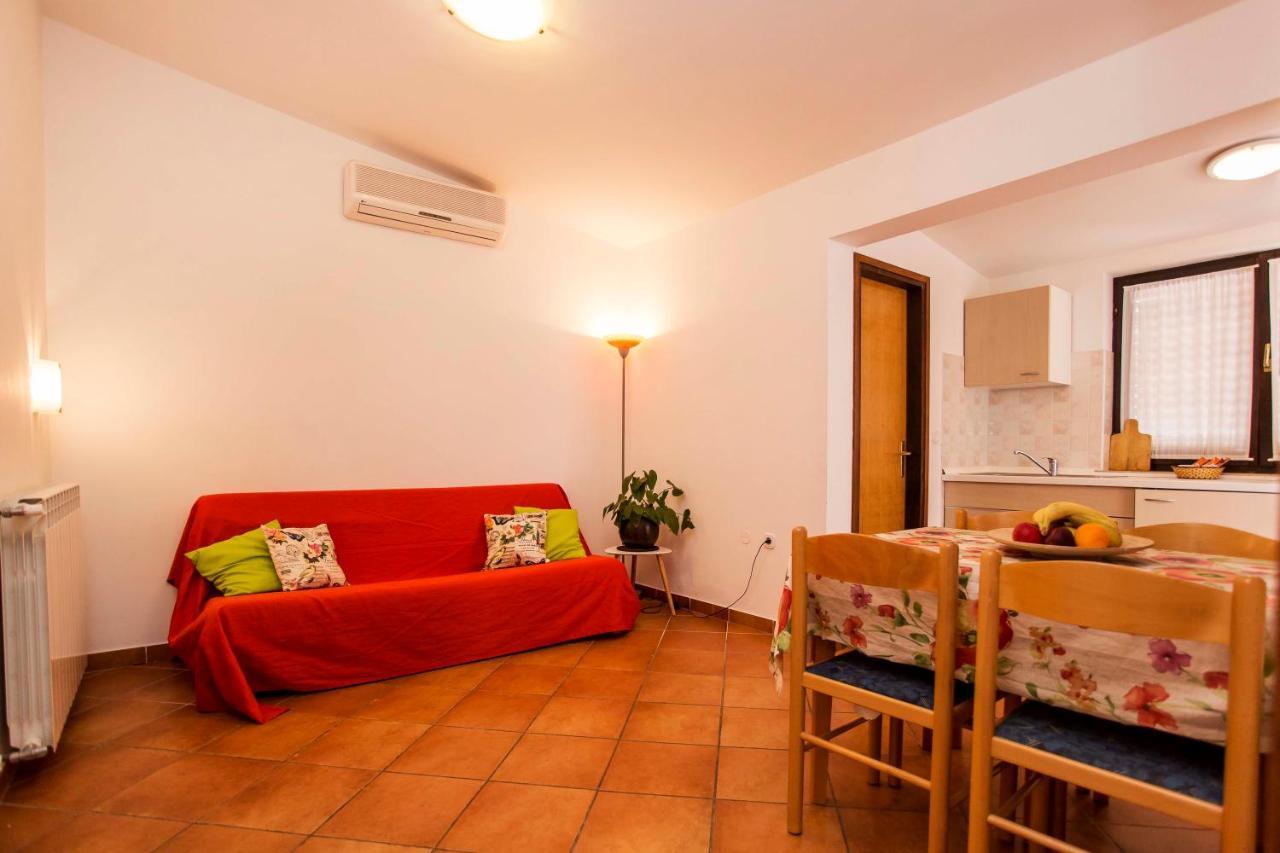 Apartments Romano Rovigno Esterno foto