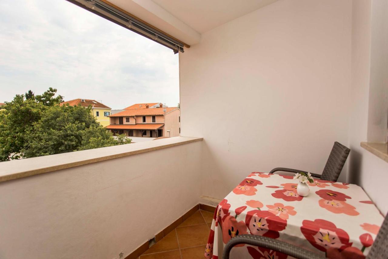 Apartments Romano Rovigno Esterno foto