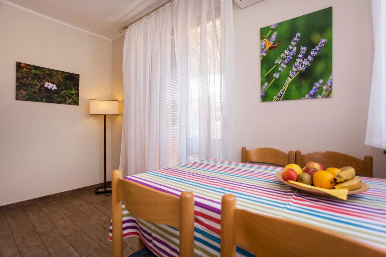 Apartments Romano Rovigno Esterno foto