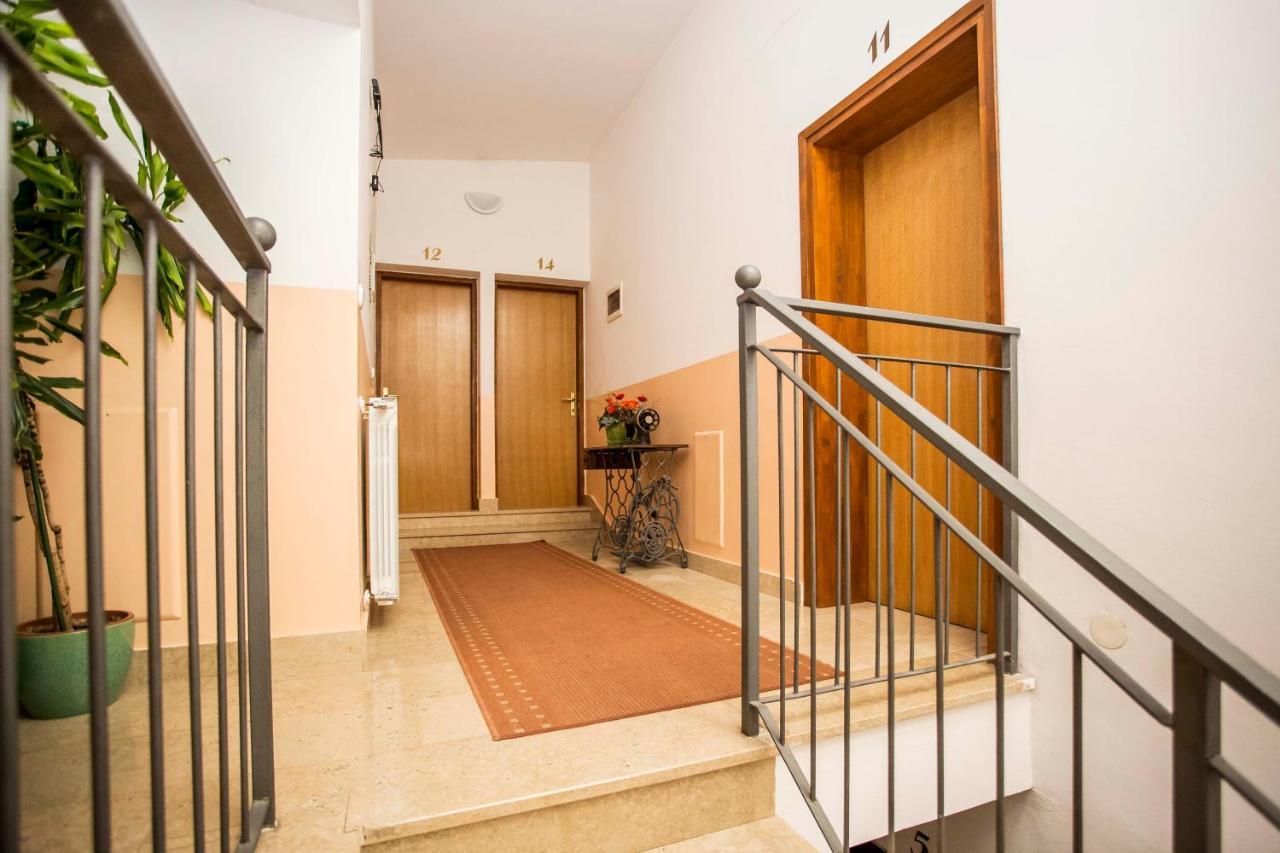 Apartments Romano Rovigno Esterno foto